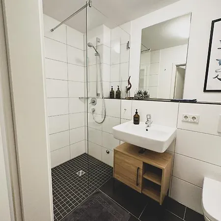 Mosel - Netflix - Modern & Zentral * Trier