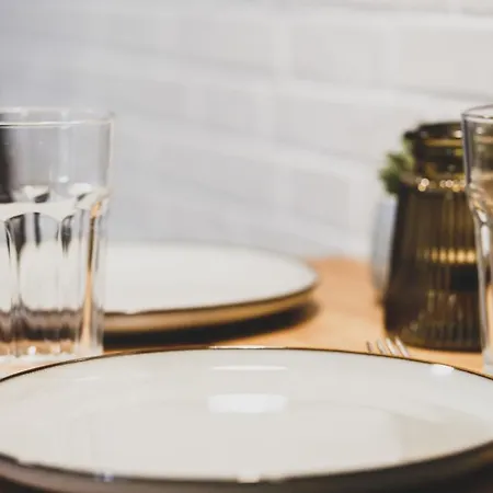 Mosel - Netflix - Modern & Zentral * Trier